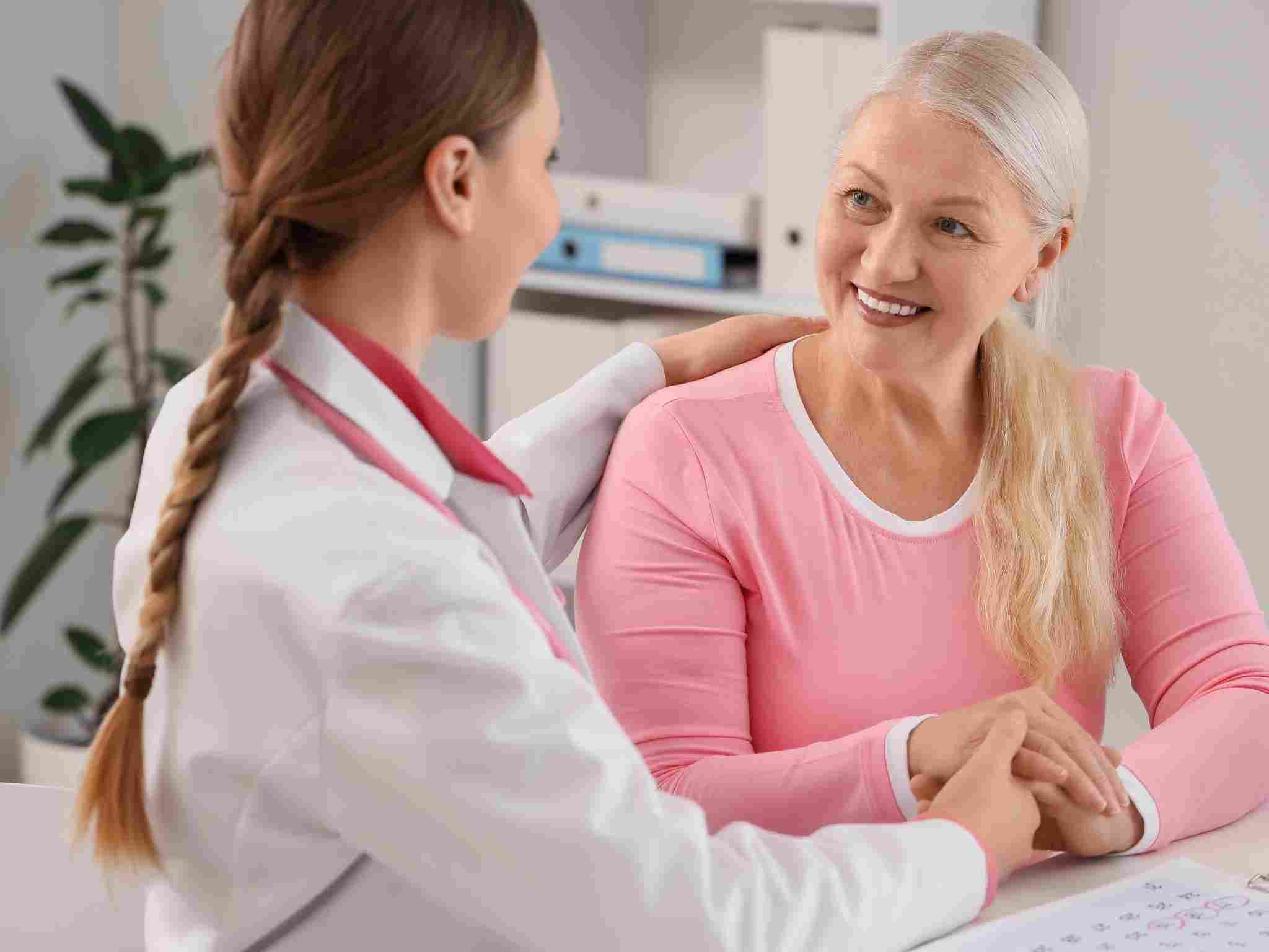 Gestione della menopausa e terapie ormonali personalizzate con ginecologo a Perugia.