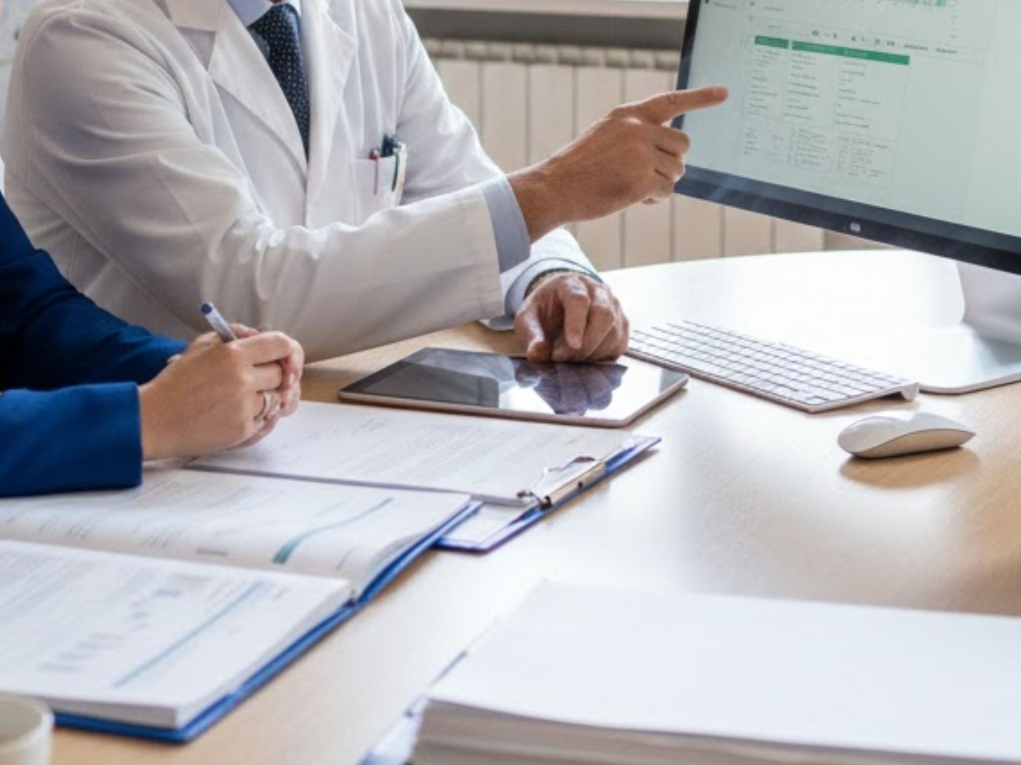 Collaborazione tra psicologo e psichiatra a Perugia per un percorso di cura integrato e personalizzato.