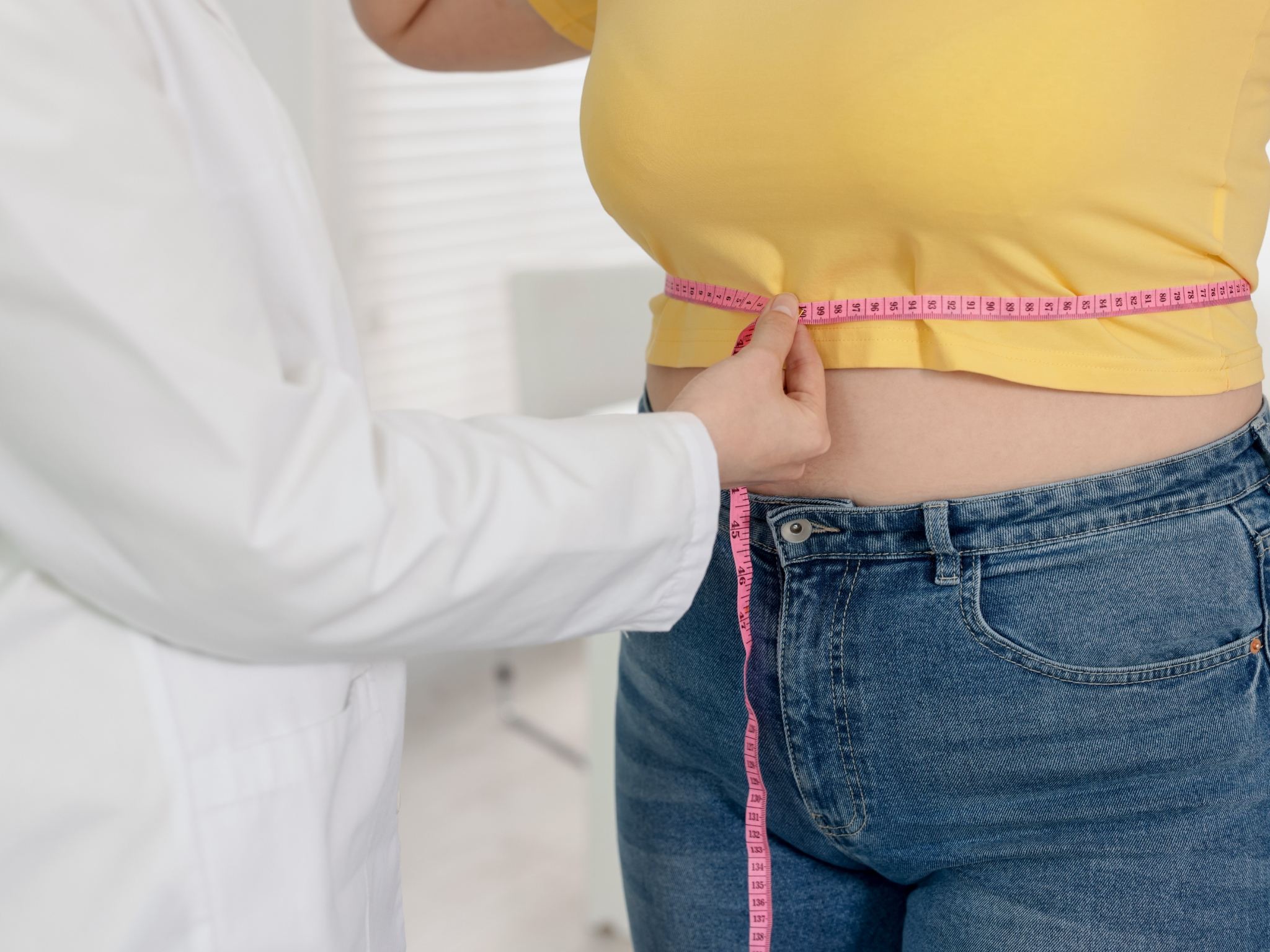 Rilevazione delle misure antropometriche e plicometriche per monitorare i progressi del percorso nutrizionale a Perugia.