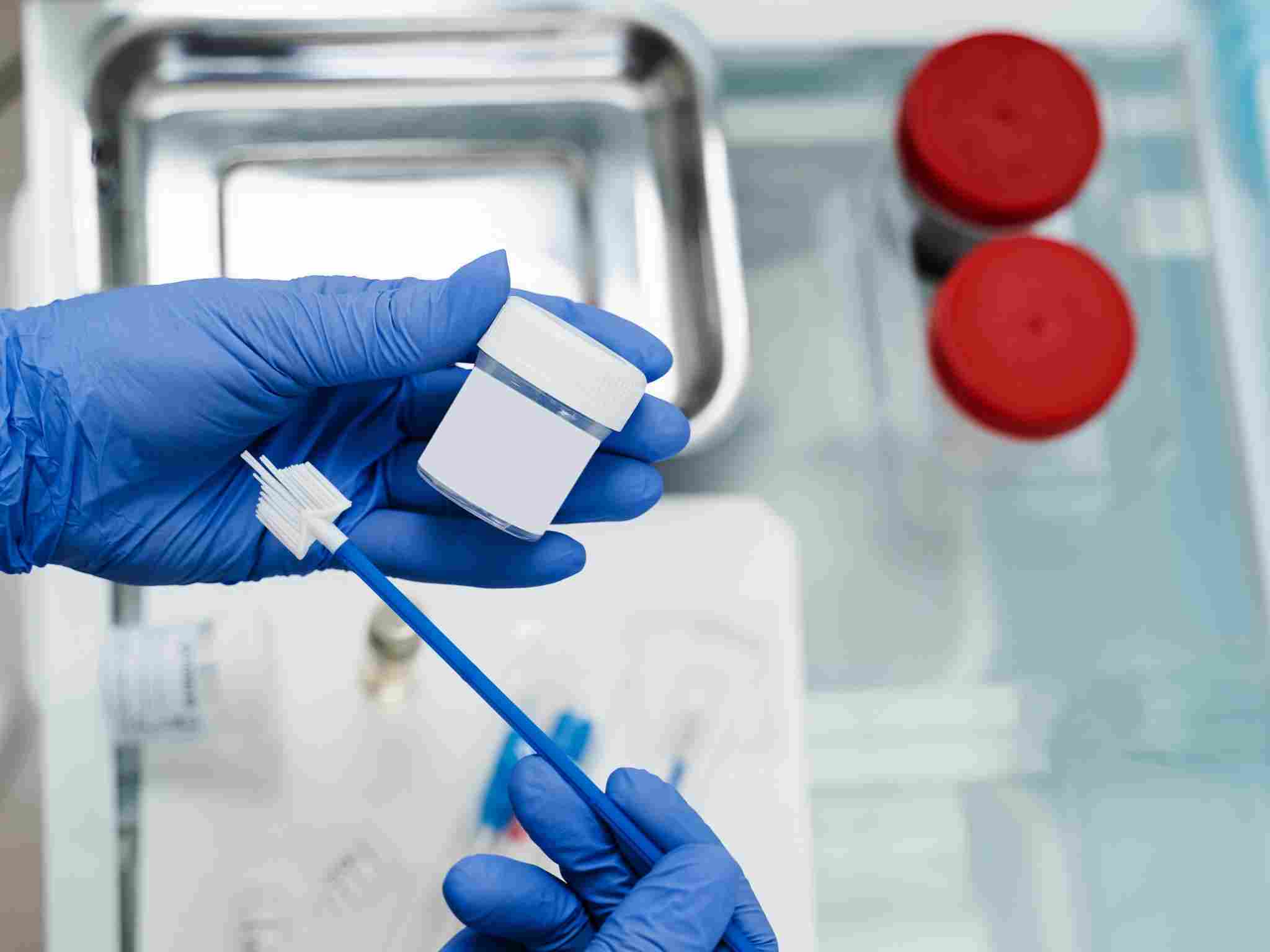 Screening oncologici femminili: Pap Test e Test HPV presso ginecologi a Perugia.