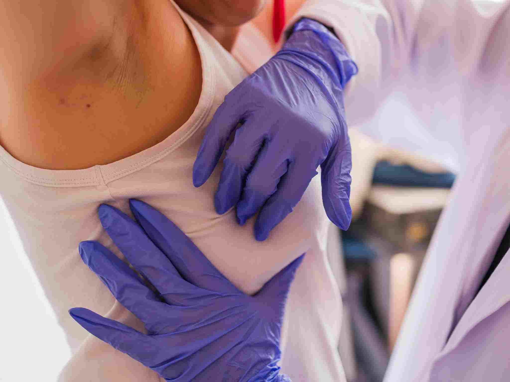 Visita senologica preventiva integrata nel percorso di ginecologia a Perugia.